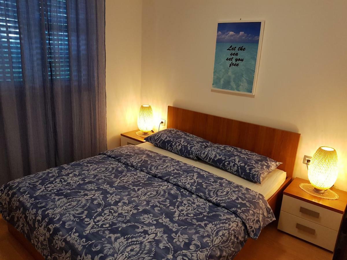 Evamaria Apartments Пореч Экстерьер фото