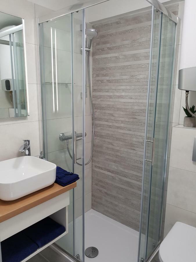 Evamaria Apartments Пореч Экстерьер фото