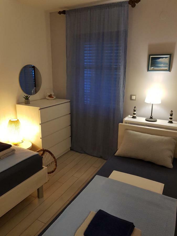 Evamaria Apartments Пореч Экстерьер фото